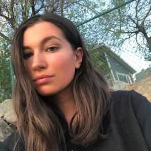 Meet your Posher, Alexandra